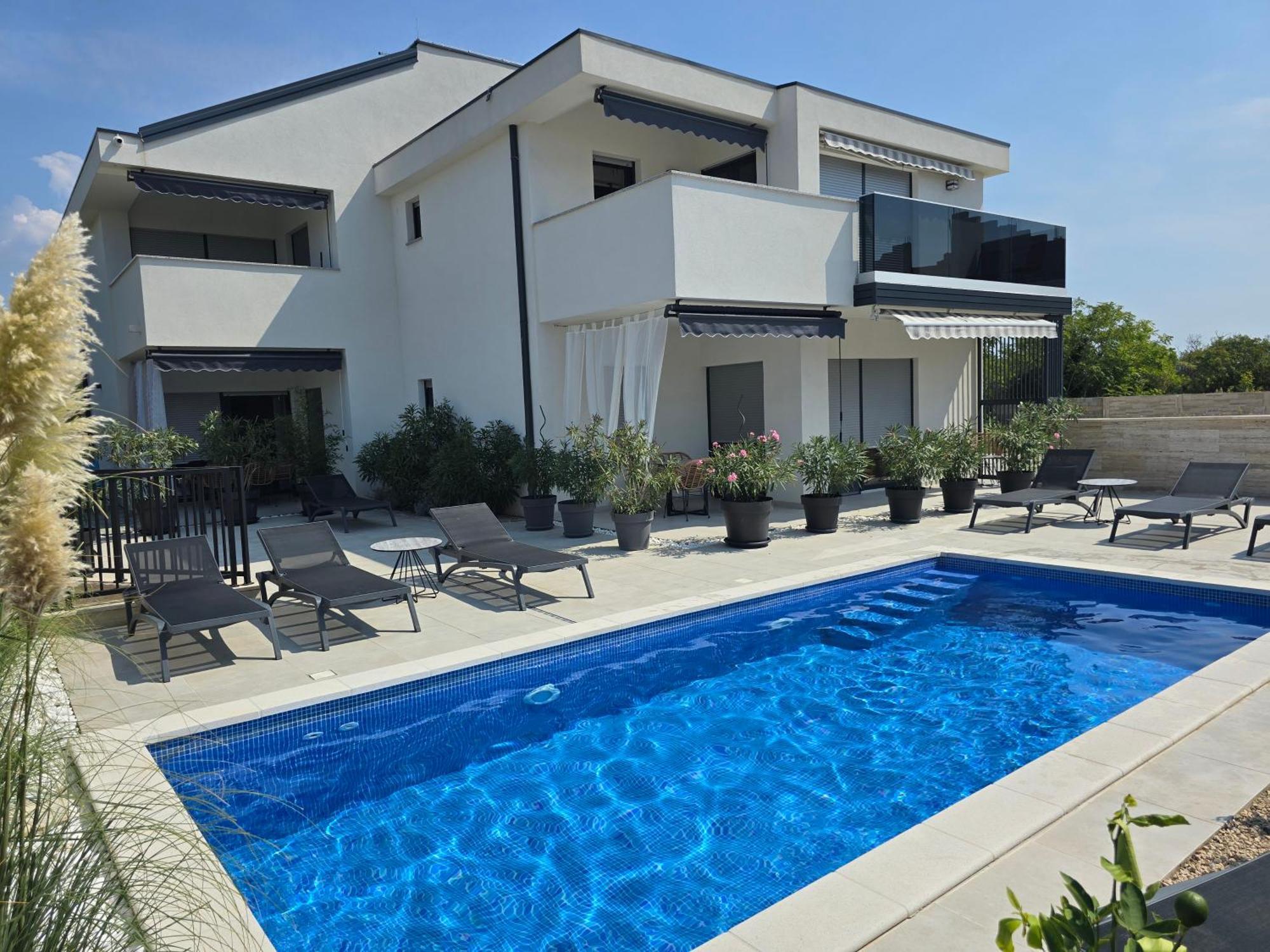 Rimac Apartments نوفاليا المظهر الخارجي الصورة